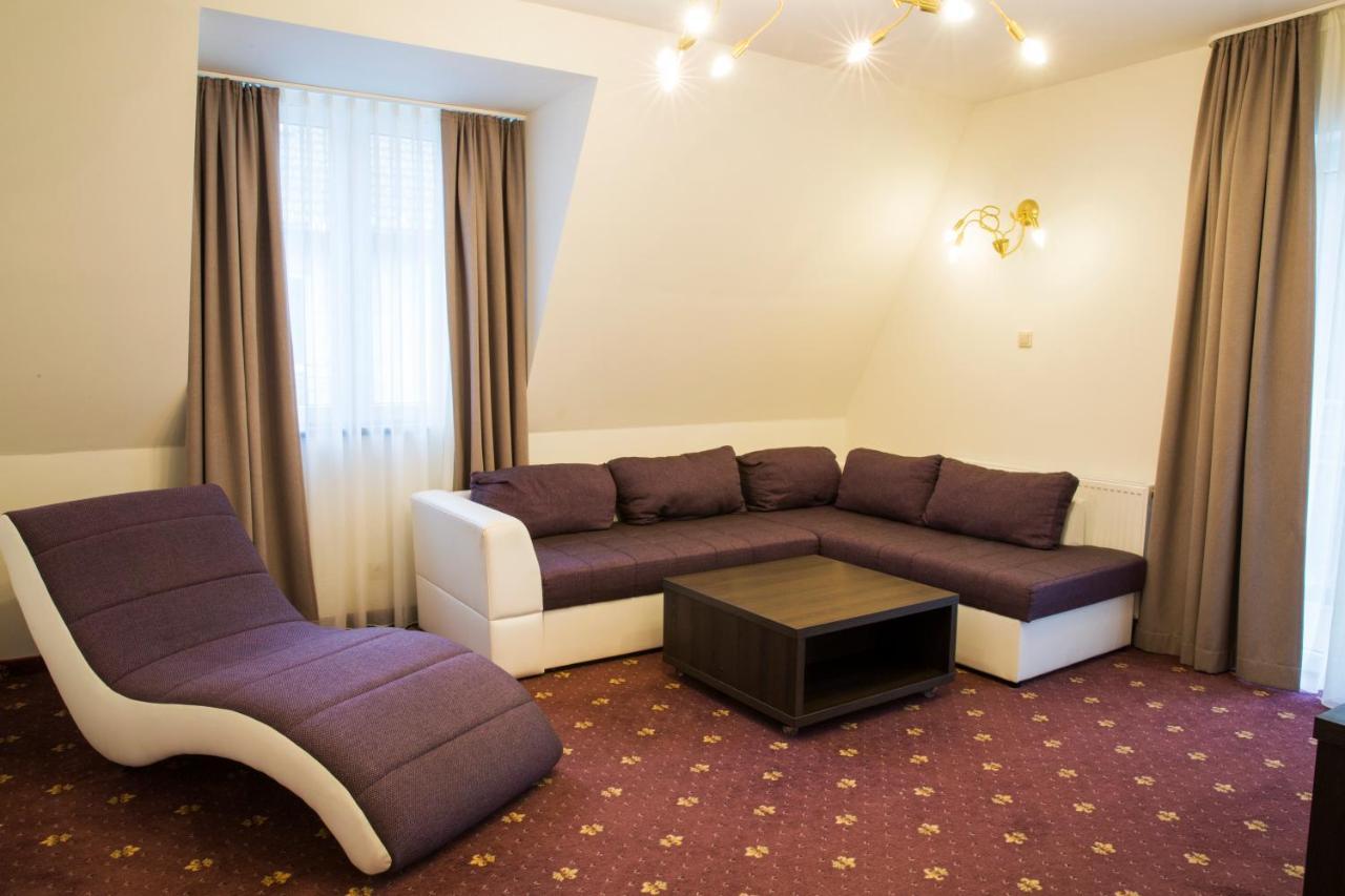Hotel Jantar Wellness & Spa Ustka Bagian luar foto