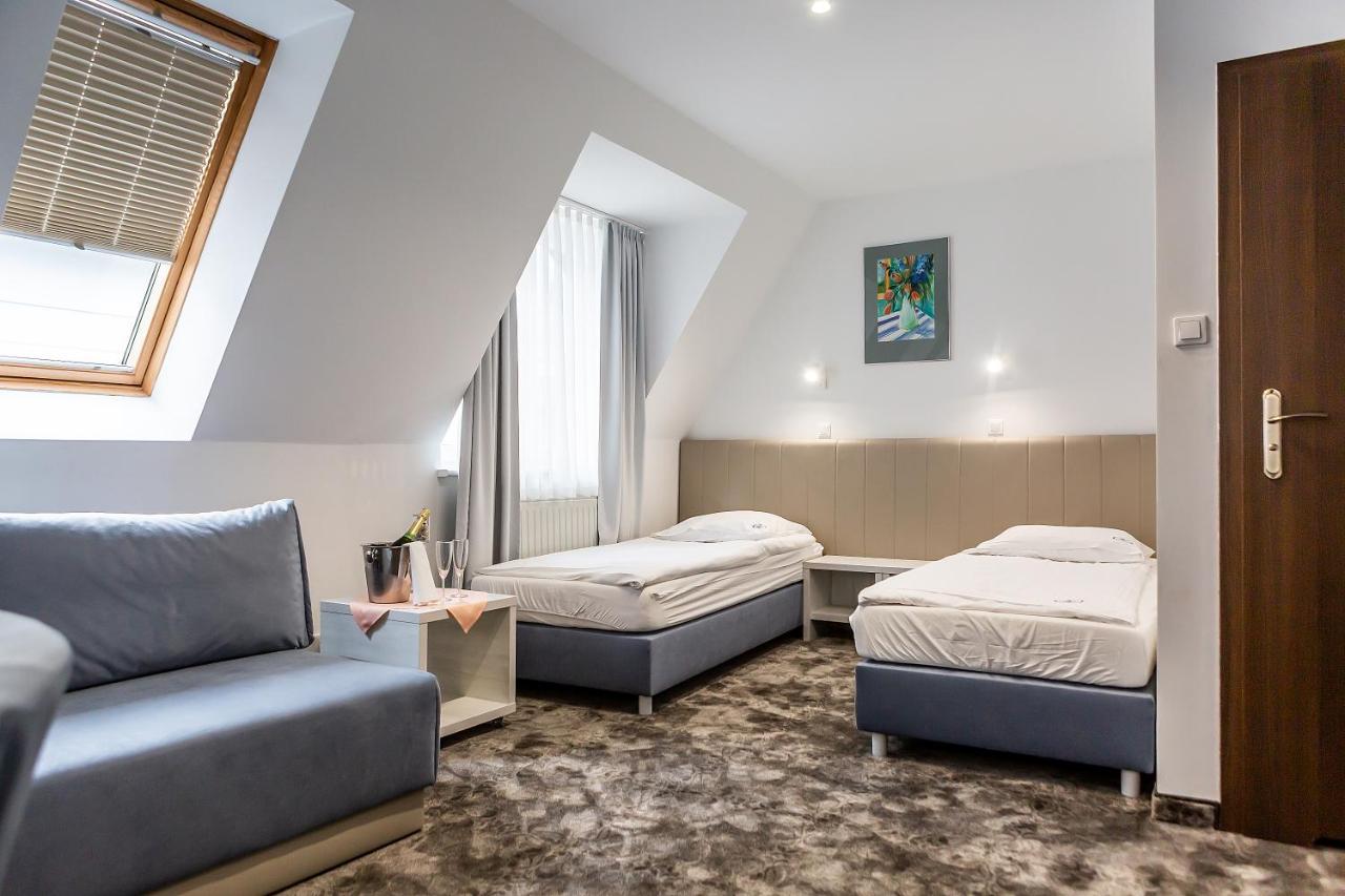 Hotel Jantar Wellness & Spa Ustka Bagian luar foto