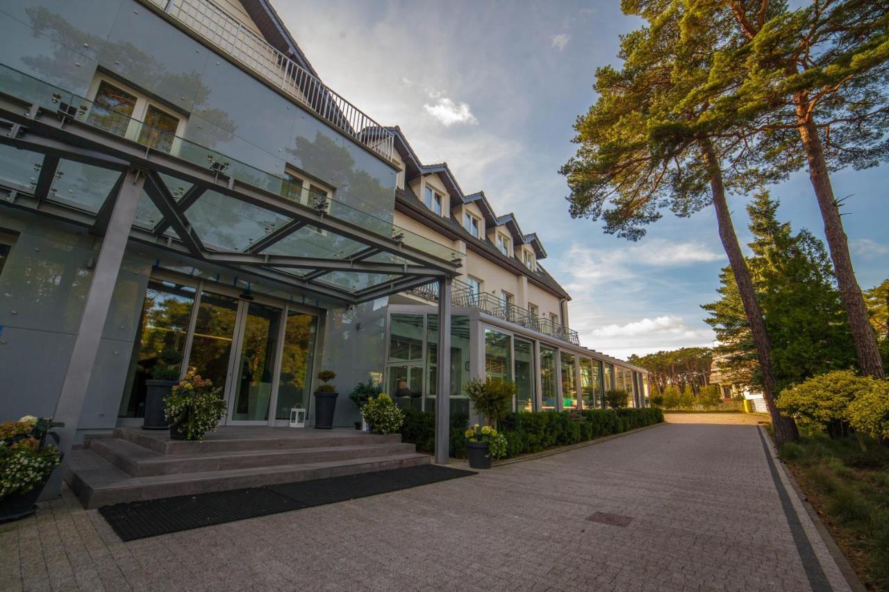 Hotel Jantar Wellness & Spa Ustka Bagian luar foto