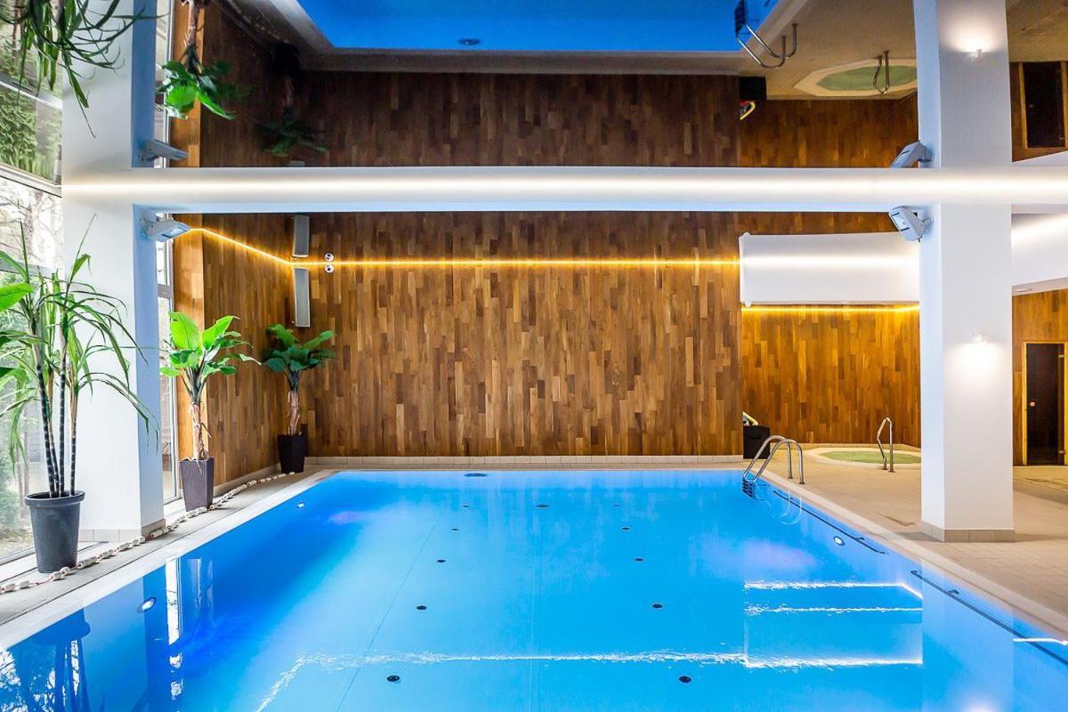Hotel Jantar Wellness & Spa Ustka Bagian luar foto